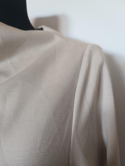Bluza asymetryczna beżowa